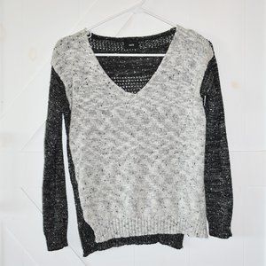 Fate Stitch Fix Milani colorblock sweater mixed knits v neck grey black size S